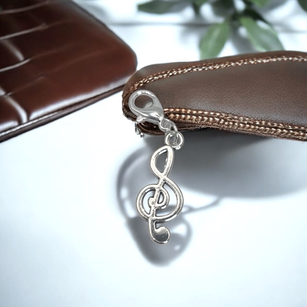 Treble Clef Charm - Picture 5 of 5